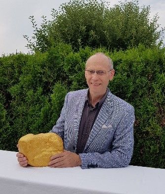 Arnold Klenke beschenkt Sie zum Geburtstag